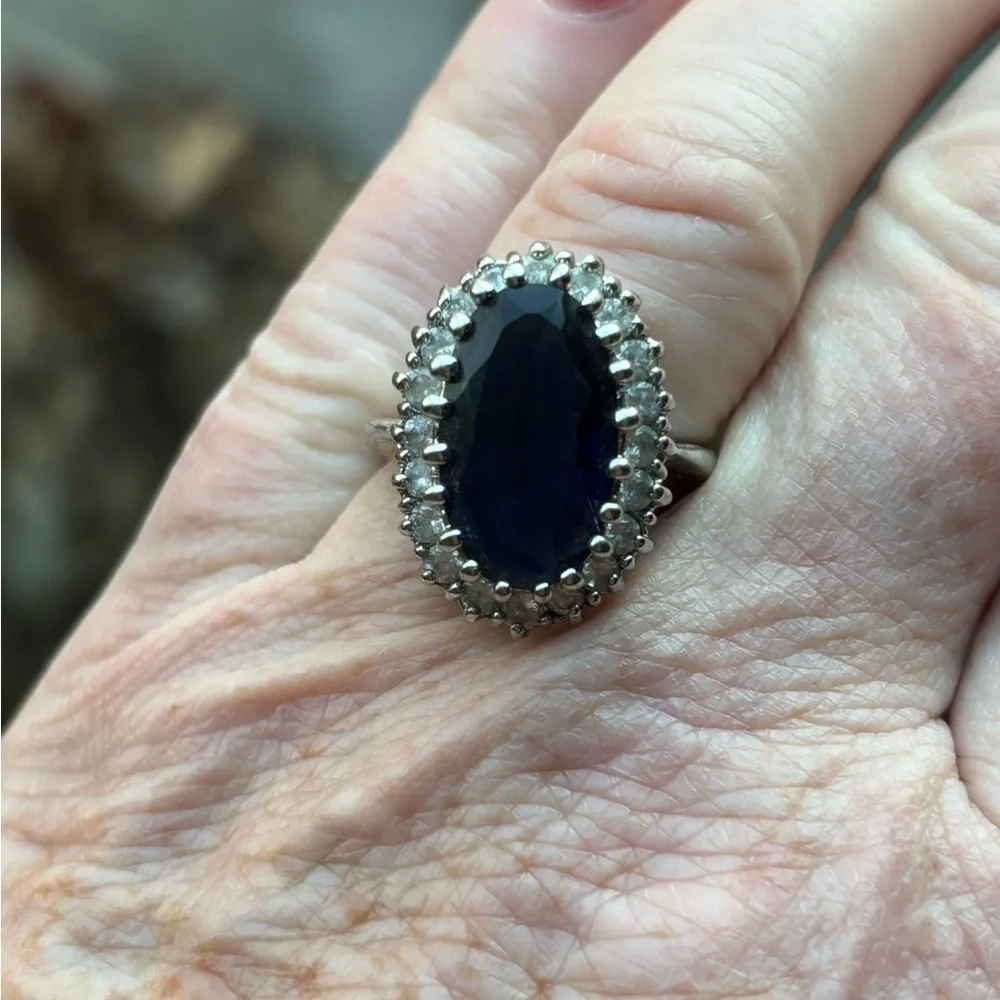 Silver Tone Blue Glass Faceted Statement Ring 8